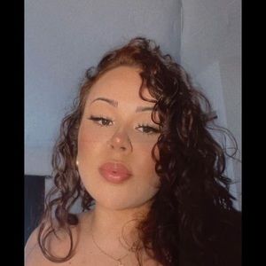 Meet your Posher, Ashly